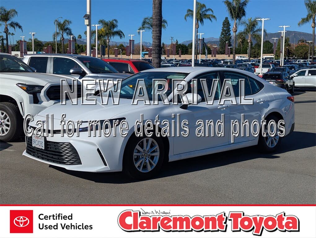 2025 Toyota Camry LE FWD