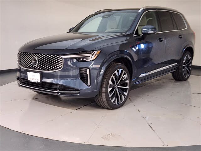 2025 Volvo XC90 B6 Plus Bright Theme 7-Passenger AWD