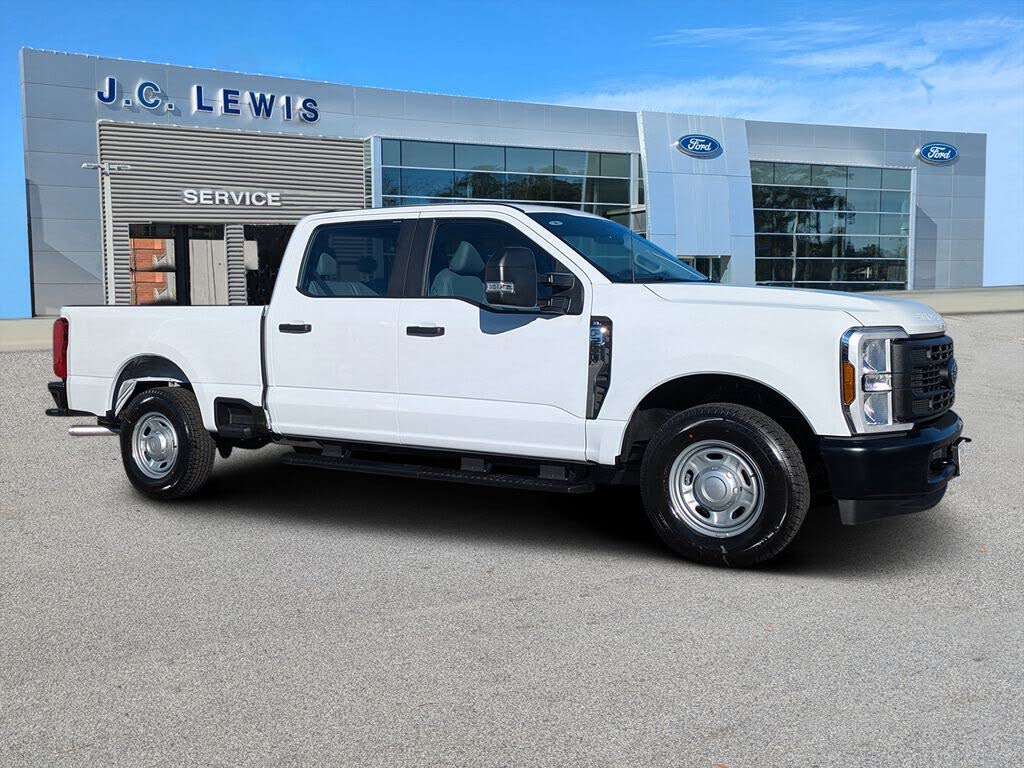 2026 Ford F-250 Super Duty XL Crew Cab RWD