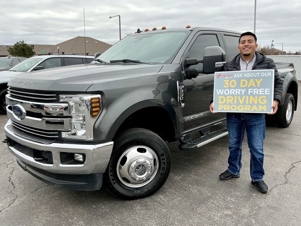 2019 Ford F-350 Super Duty Lariat Crew Cab LB DRW 4WD