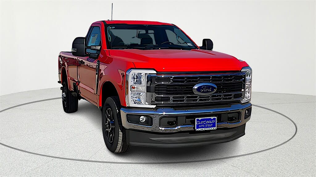 2025 Ford F-350 Super Duty XLT Regular Cab LB 4WD