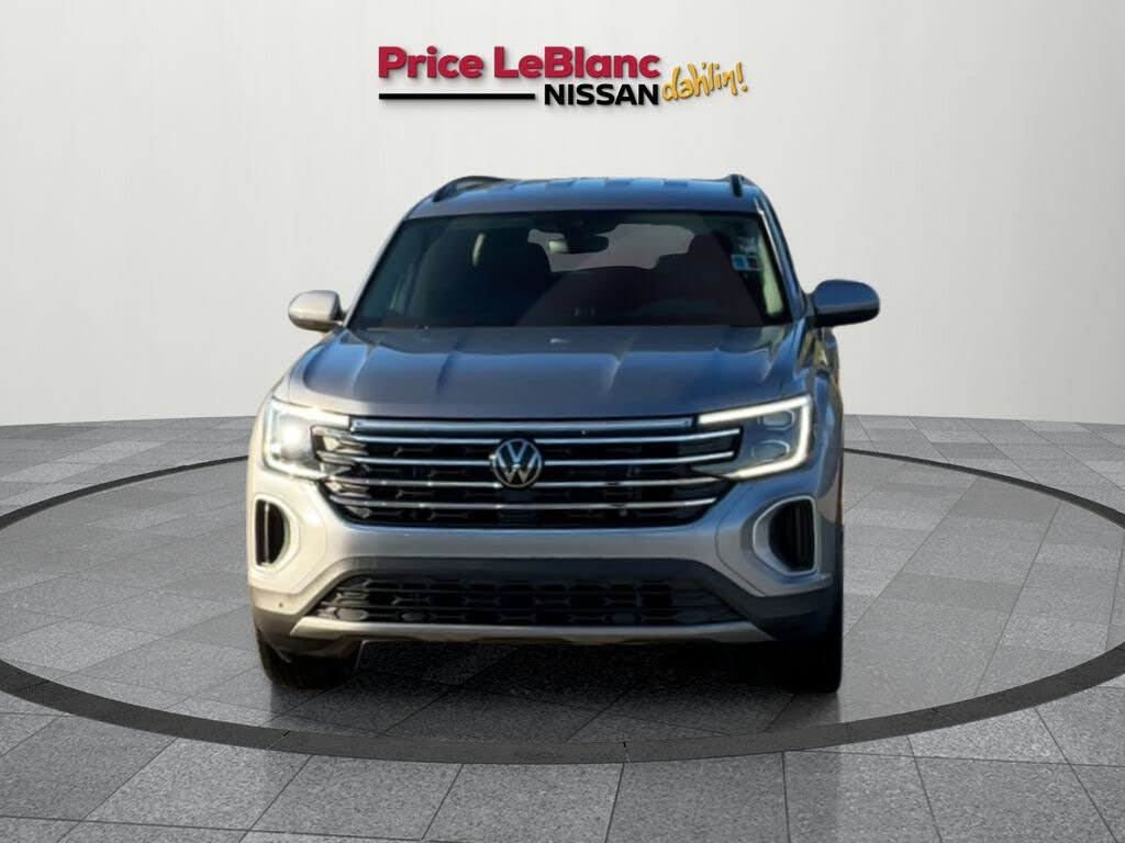 2025 Volkswagen Atlas SE FWD with Technology