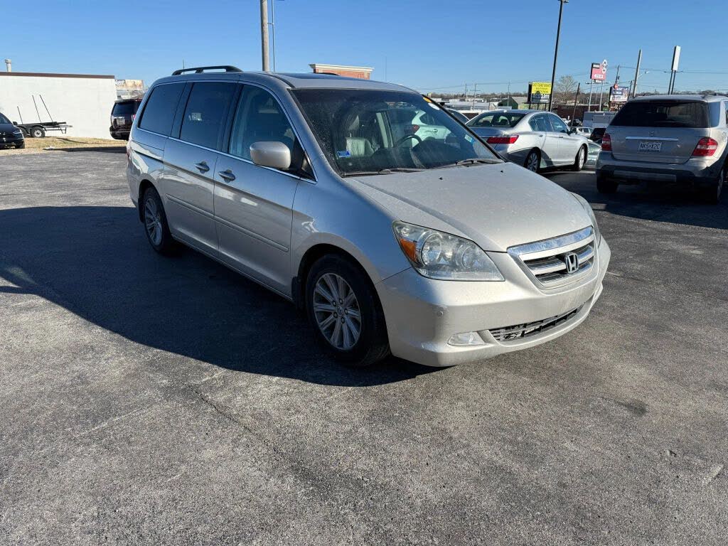 2007 Honda Odyssey Touring FWD with DVD and Navigation
