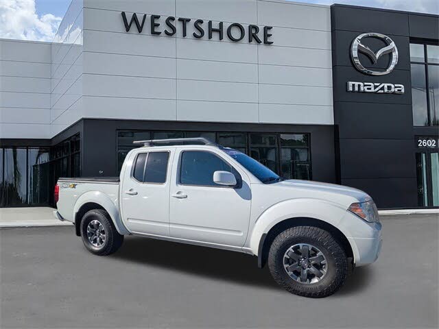 2017 Nissan Frontier PRO-4X Crew Cab 4WD