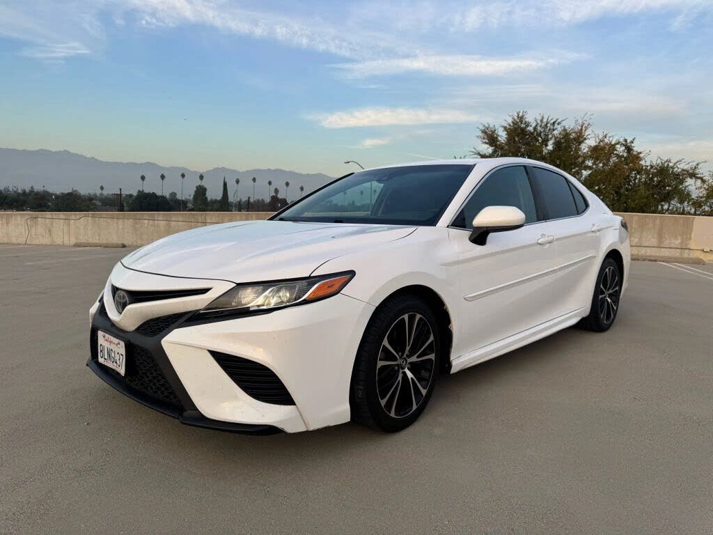 2018 Toyota Camry SE