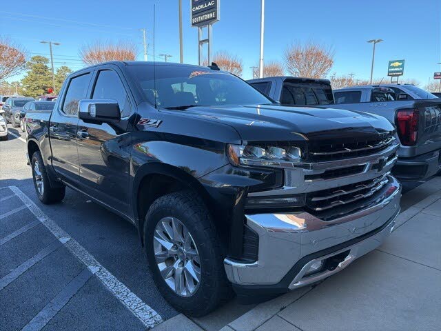2022 Chevrolet Silverado 1500 LTZ Crew Cab 4WD