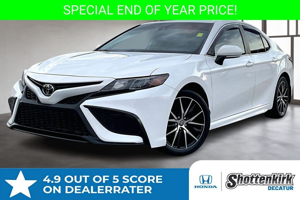 2022 Toyota Camry SE FWD