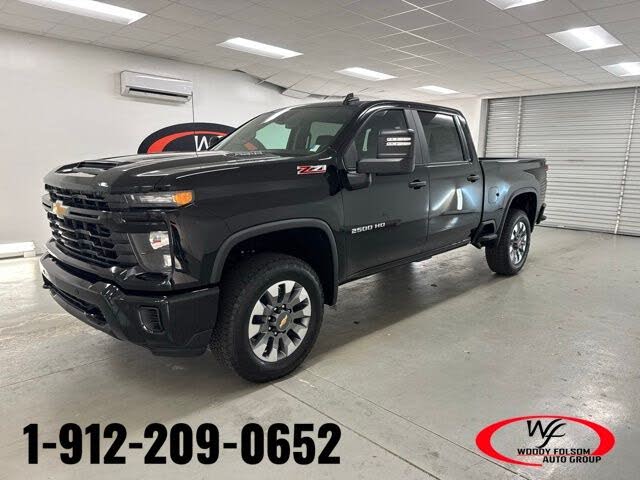 2026 Chevrolet Silverado 2500HD Custom Crew Cab 4WD