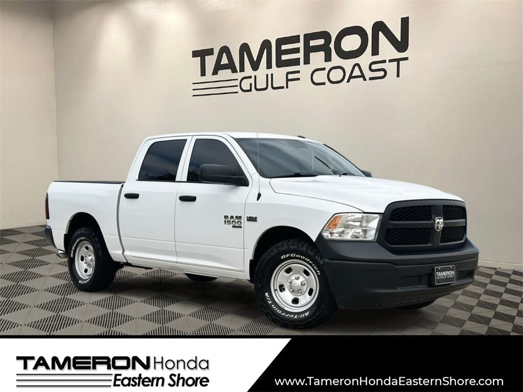 2022 RAM 1500 Classic Tradesman Crew Cab 4WD