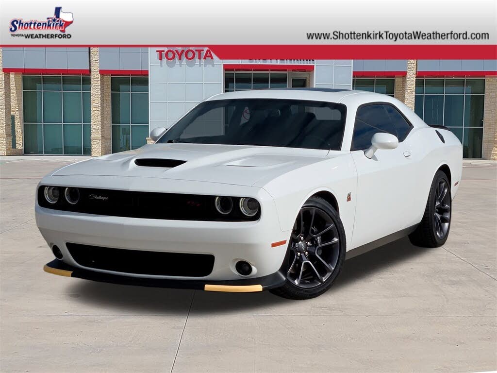 2023 Dodge Challenger R/T Scat Pack RWD