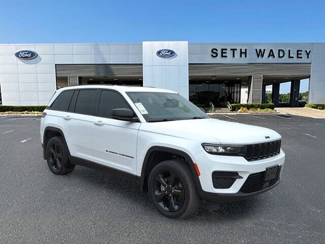 2023 Jeep Grand Cherokee Altitude 4WD