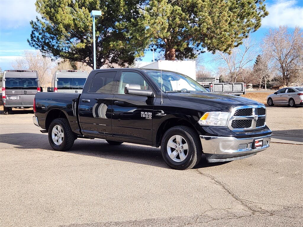 2023 RAM 1500 Classic SLT Crew Cab 4WD