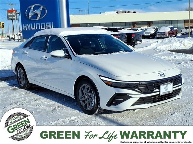 2024 Hyundai Elantra SEL FWD