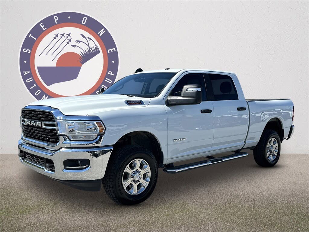 2024 RAM 2500 Big Horn Crew Cab 4WD