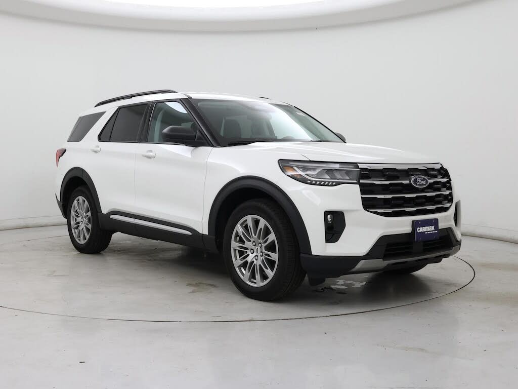 2025 Ford Explorer Active AWD