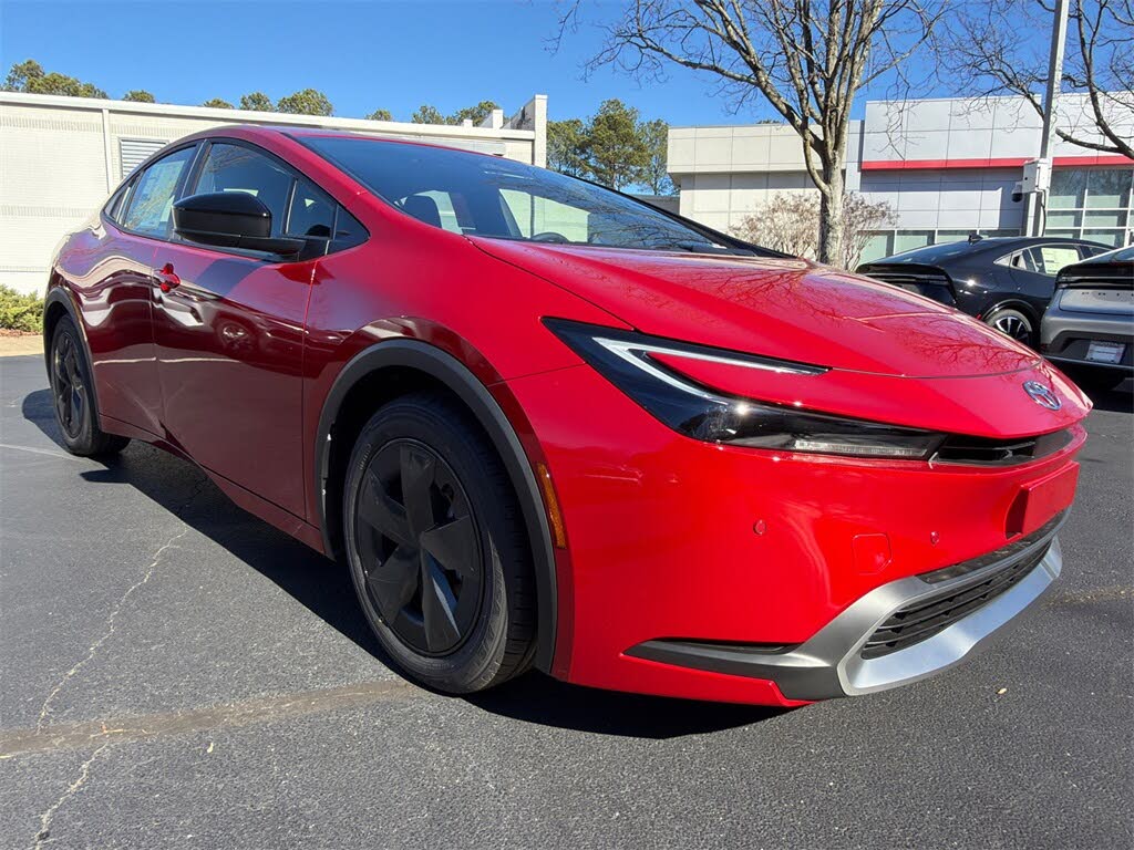 2026 Toyota Prius Plug-In Hybrid SE FWD