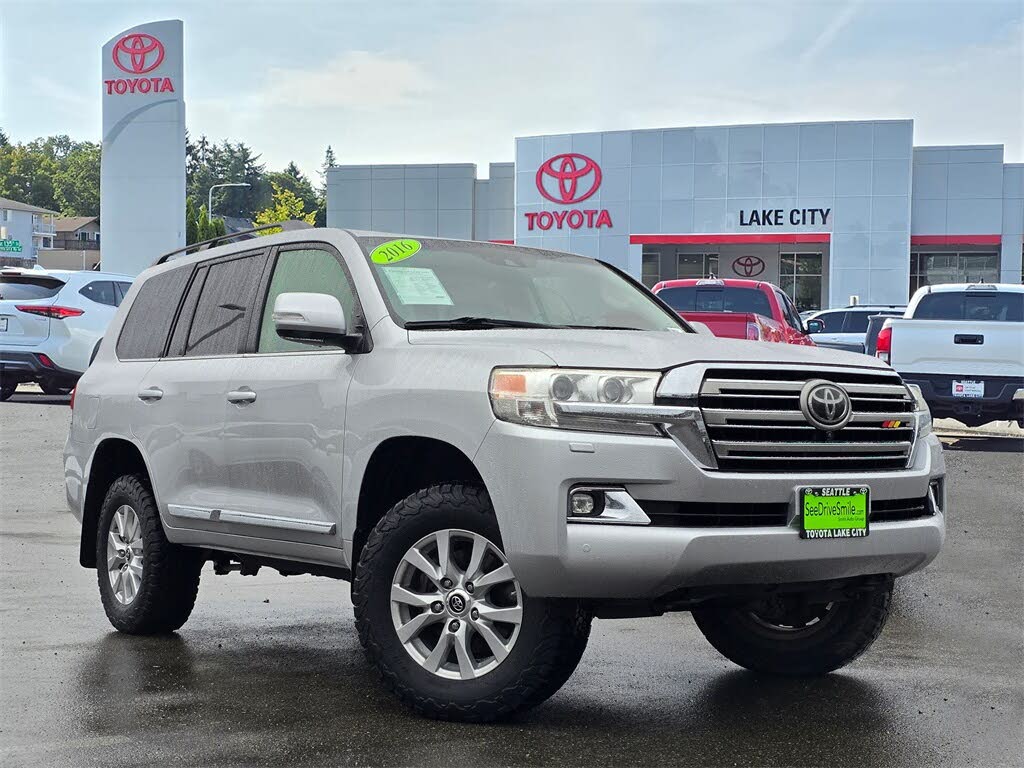 2016 Toyota Land Cruiser AWD