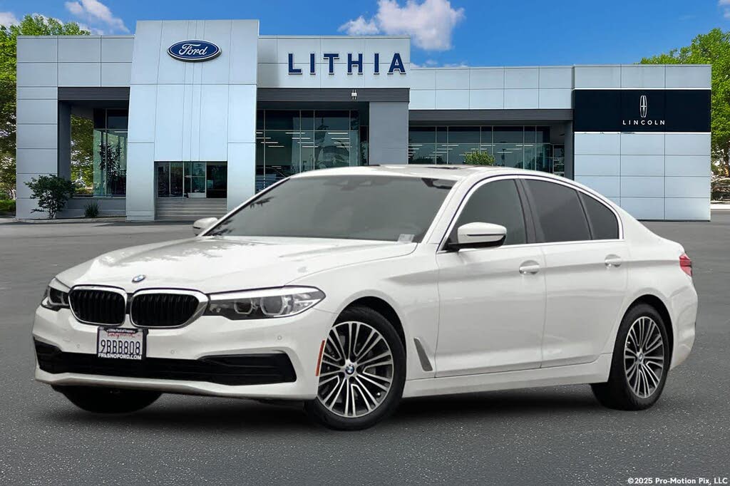 2019 BMW 5 Series 530i Sedan RWD