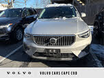 Volvo XC40 B5 Plus Bright Theme AWD