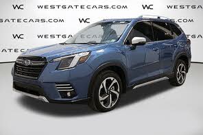 Subaru Forester Touring Crossover AWD