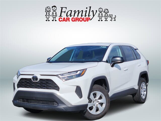 2024 Toyota RAV4 LE FWD