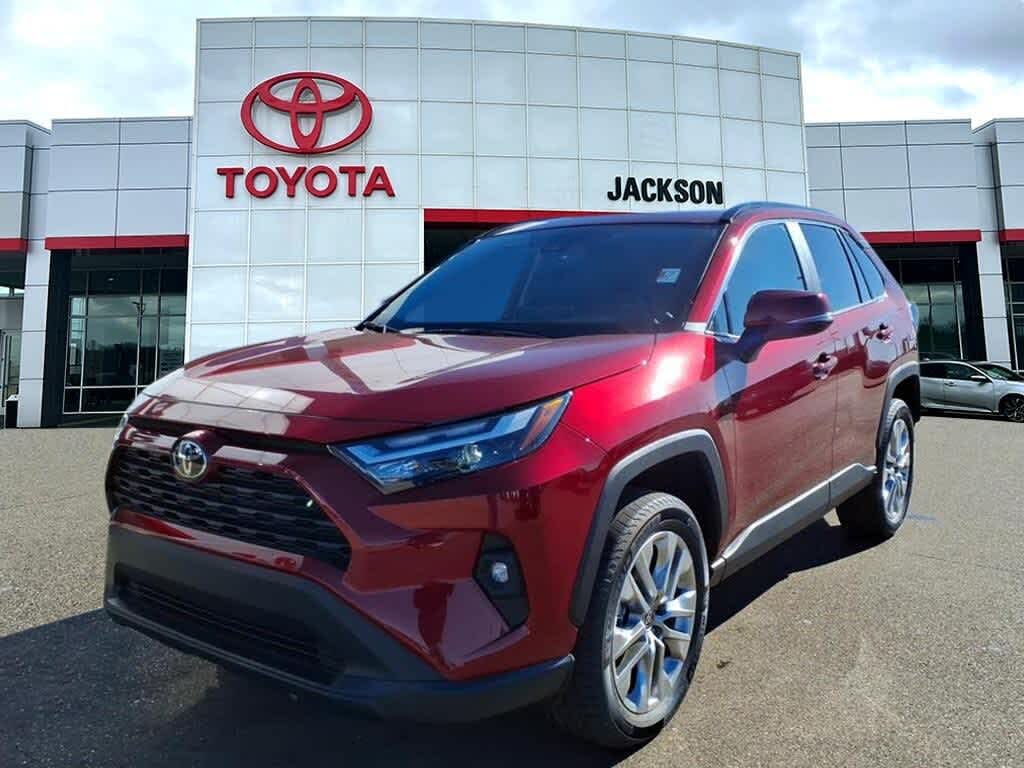 2025 Toyota RAV4 XLE Premium FWD
