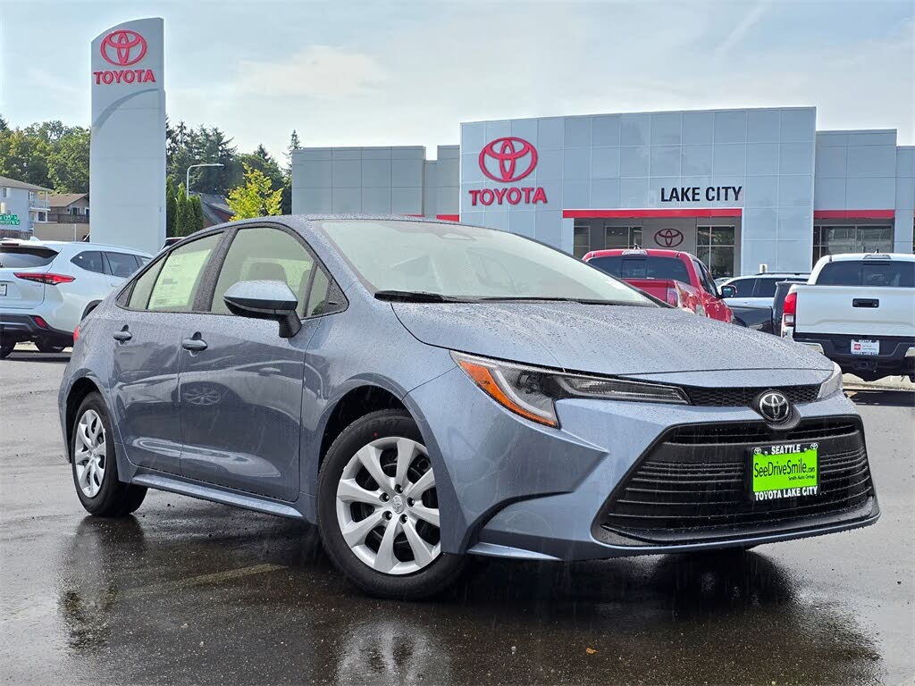 2026 Toyota Corolla LE FWD