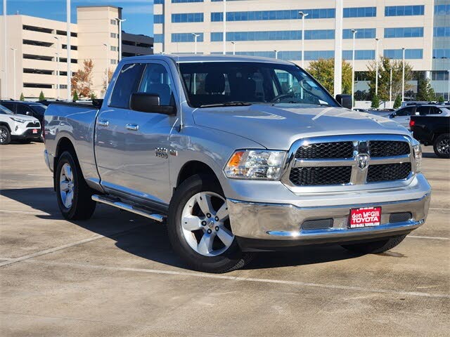 2017 RAM 1500 SLT Quad Cab 4WD