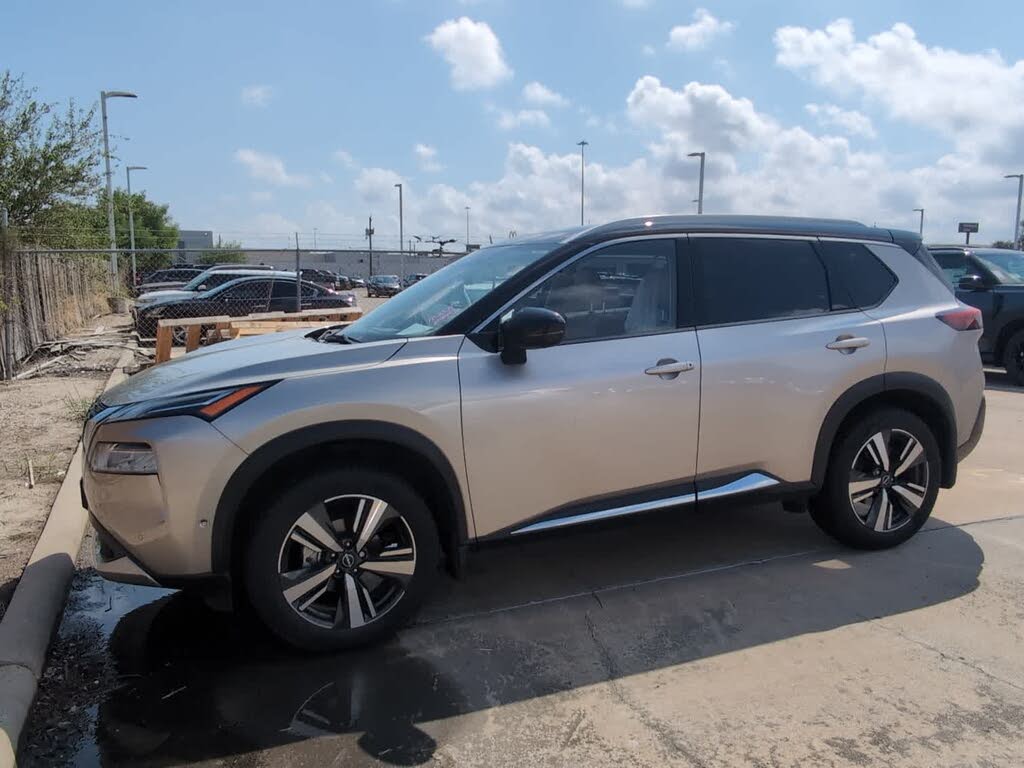 2023 Nissan Rogue Platinum AWD