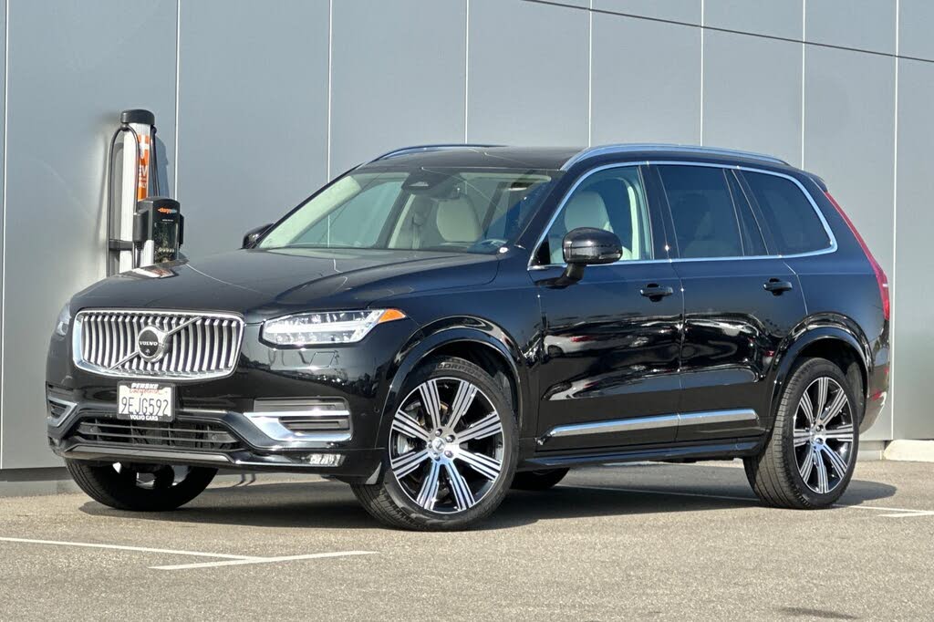 2023 Volvo XC90 B6 Ultimate Bright Theme 6-Passenger AWD