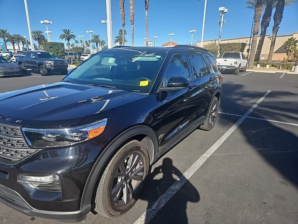 2024 Ford Explorer XLT RWD