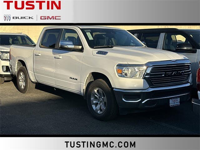 2024 RAM 1500 Laramie Crew Cab 4WD