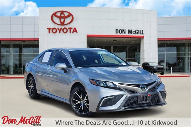 2024 Toyota Camry SE FWD