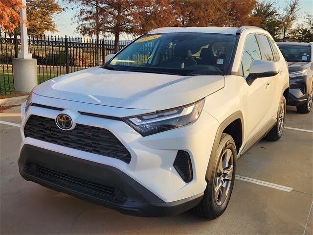 2024 Toyota RAV4 XLE AWD