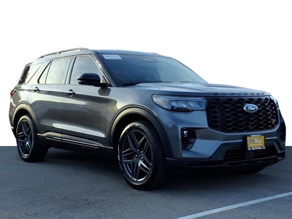 2025 Ford Explorer ST RWD