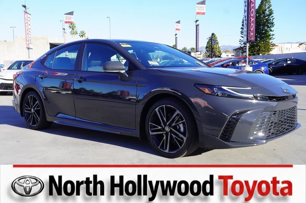 2025 Toyota Camry XSE FWD