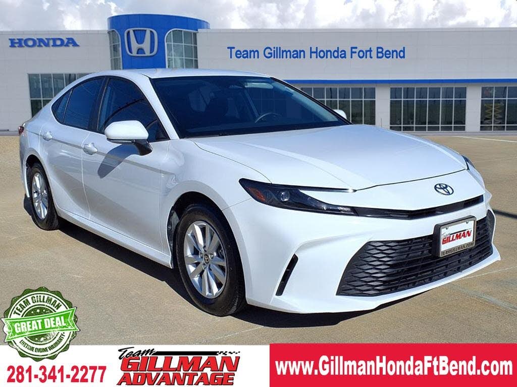 2025 Toyota Camry LE FWD