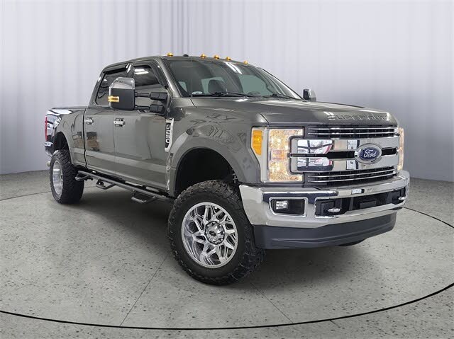 2017 Ford F-250 Super Duty Lariat Crew Cab 4WD