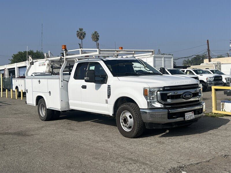 2020 Ford F-350 Super Duty Chassis