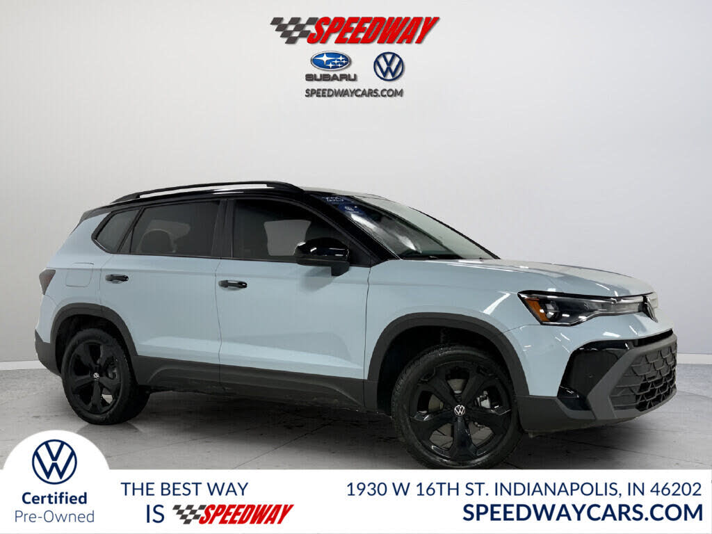 2025 Volkswagen Taos SE Black 4Motion