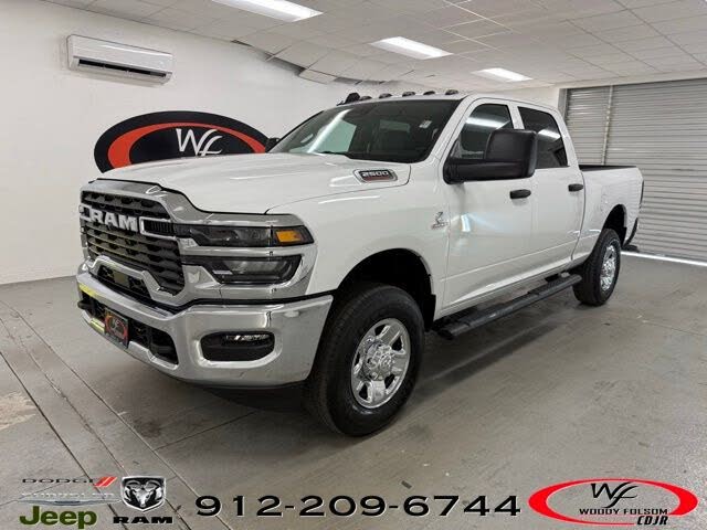 2026 RAM 2500 Tradesman Crew Cab 4WD