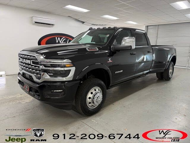 2026 RAM 3500 Limited Crew Cab LB DRW 4WD