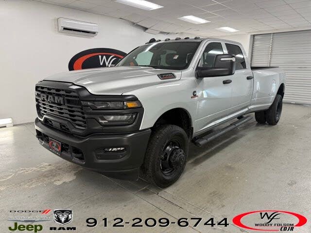 2026 RAM 3500 Tradesman Crew Cab LB DRW 4WD