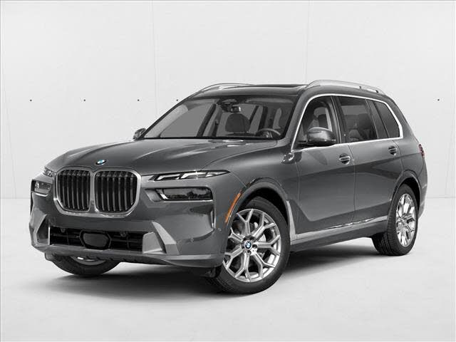 2025 BMW X7 M60i AWD