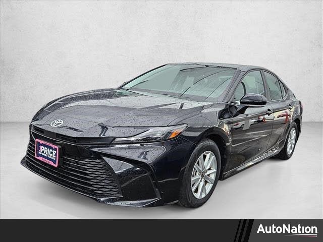 2025 Toyota Camry LE FWD