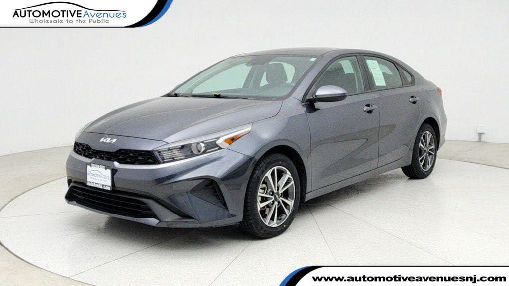 2024 Kia Forte LXS FWD