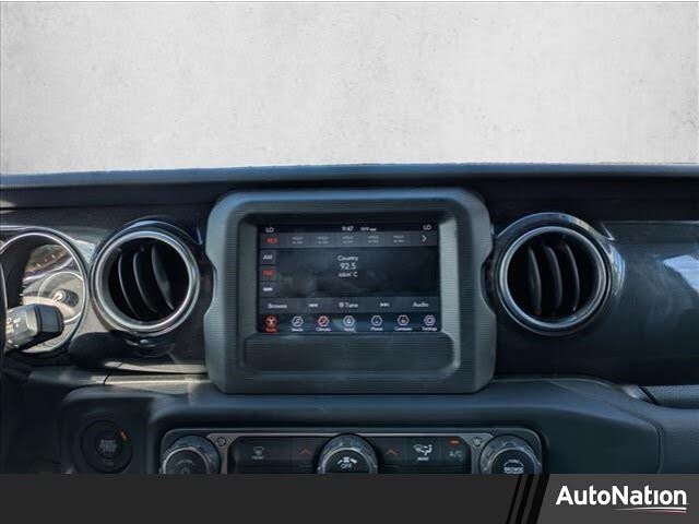 2020 Jeep Wrangler Unlimited Sahara Altitude 4WD