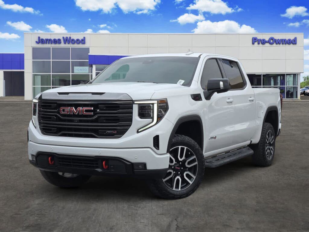 2023 GMC Sierra 1500 AT4 Crew Cab 4WD