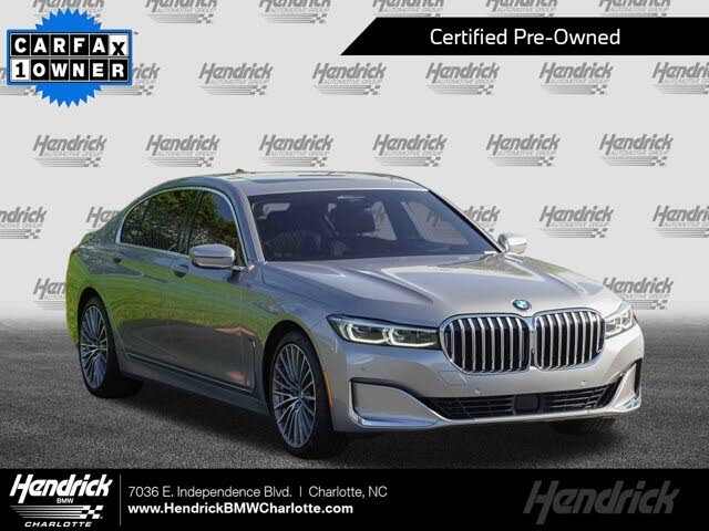 2022 BMW 7 Series 740i RWD