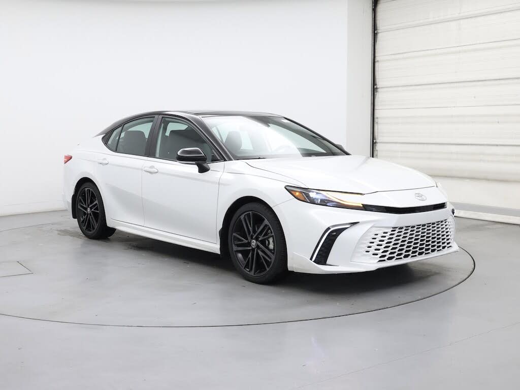 2025 Toyota Camry XSE FWD